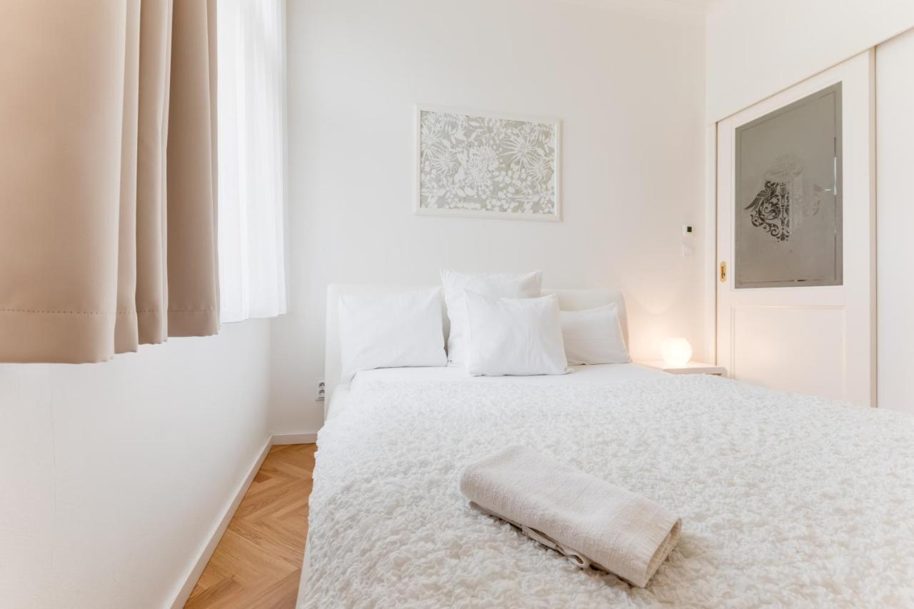 Friendly Apartments In Prag Dış mekan fotoğraf