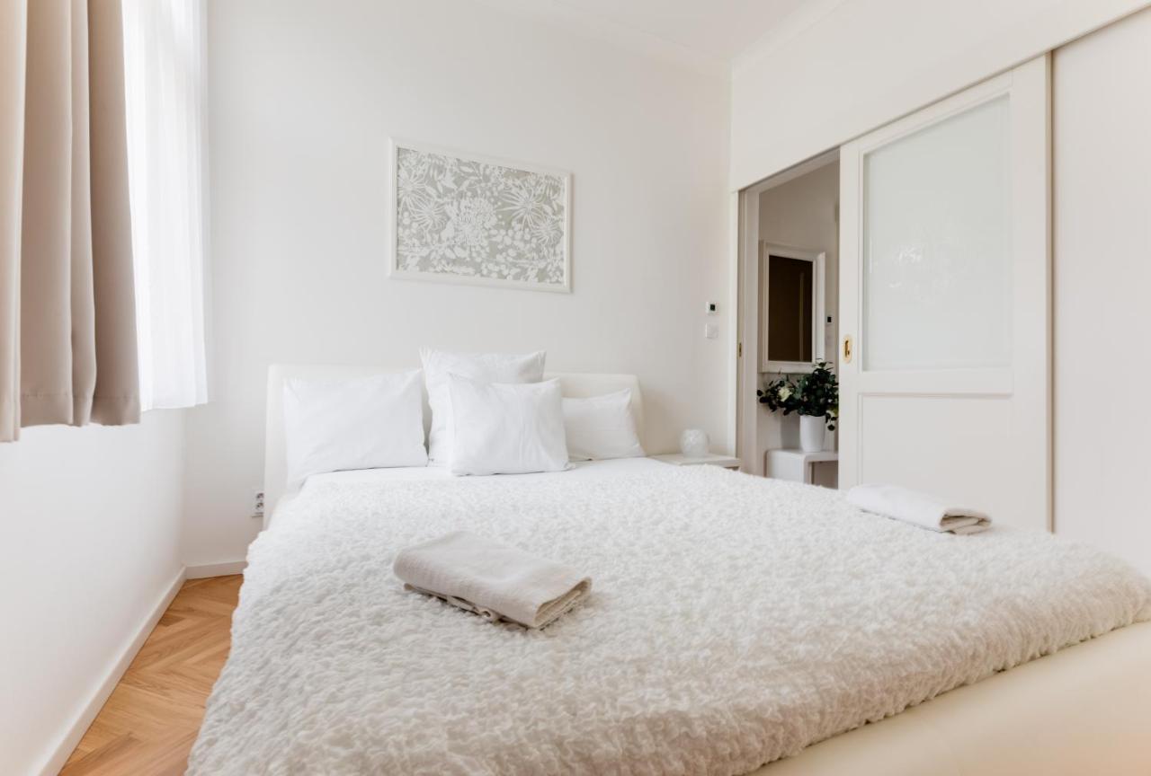 Friendly Apartments In Prag Dış mekan fotoğraf
